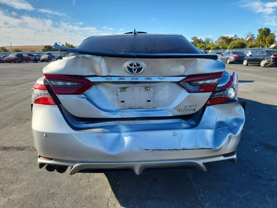 66406896 :رقم المزاد ، 4T1K31AK3MU020002 vin ، 2021 Toyota Camry مزاد بيع