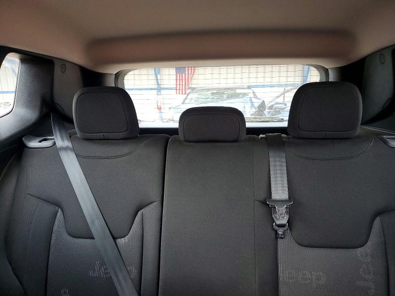 64479686 :رقم المزاد ، ZACCJBATXFPB47573 vin ، 2015 Jeep Renegade مزاد بيع