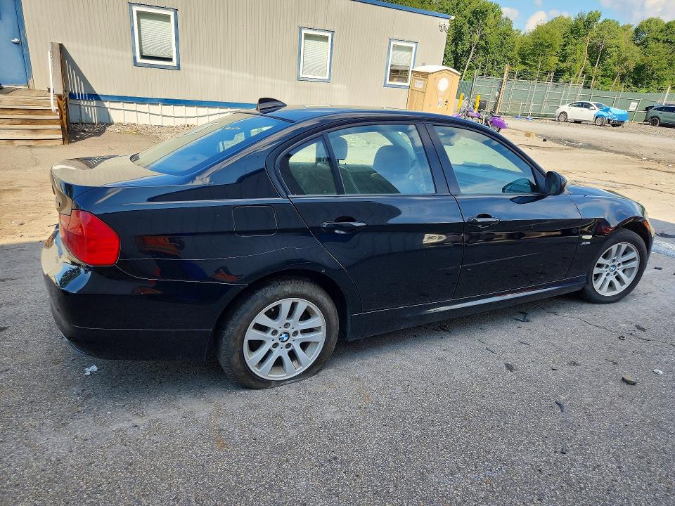 66486186 :رقم المزاد ، WBAPK7C53AA459945 vin ، 2010 Bmw 328 مزاد بيع