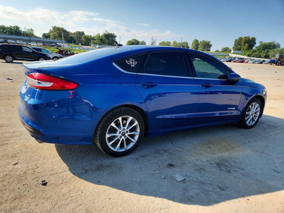 Продажа на аукционе авто 2017 Ford Fusion, vin: 3FA6P0LU1HR381041, номер лота: 66175686