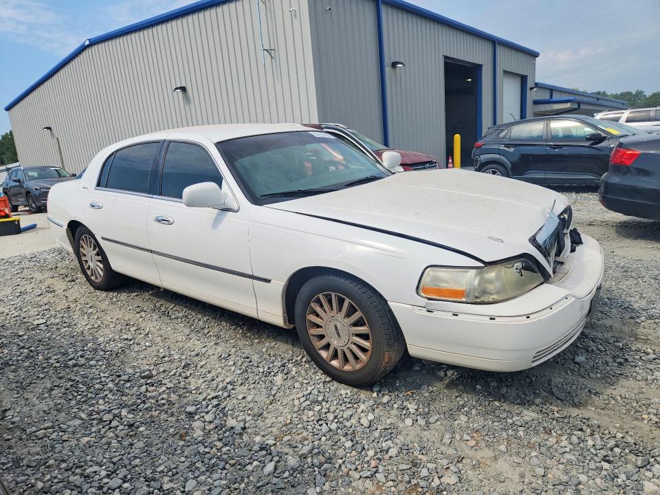 Aukcja sprzedaży 2003 Lincoln Town Car, vin: 1LNHM81W13Y626697, numer aukcji: 65729796