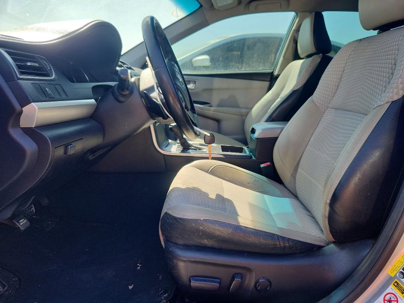64100446 :رقم المزاد ، 4T1BF1FK7FU059209 vin ، 2015 Toyota Camry مزاد بيع