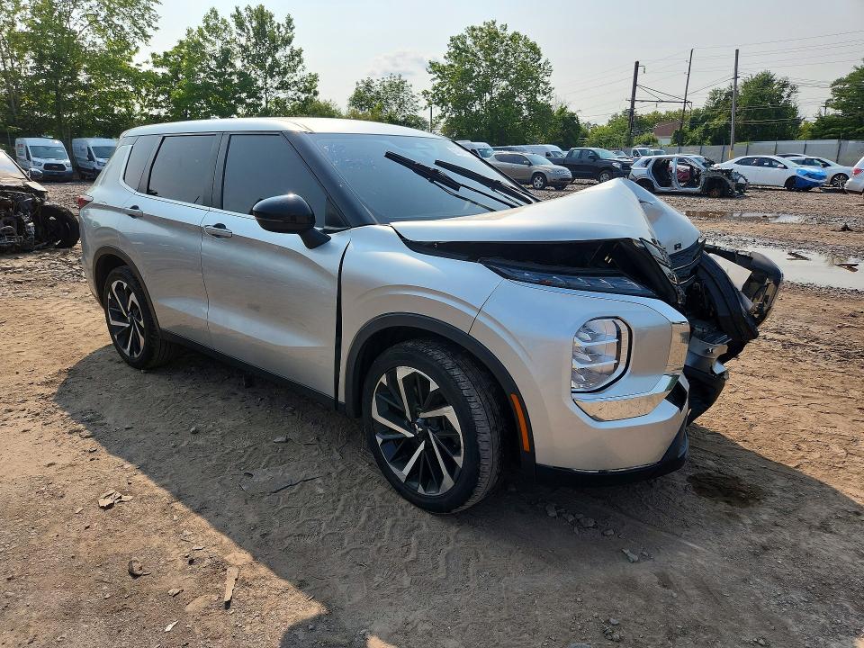 Продажа на аукционе авто 2022 Mitsubishi Outlander, vin: JA4J3TA88NZ029230, номер лота: 64849136