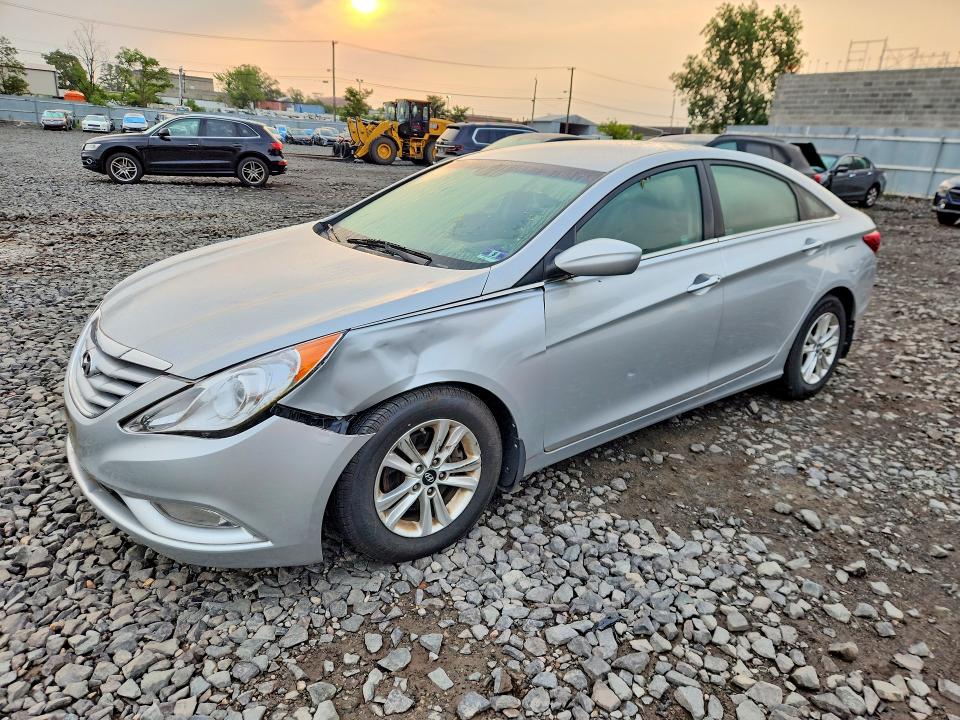 Продаж на аукціоні авто 2013 Hyundai Sonata, vin: 5NPEB4AC4DH663516, номер лоту: 64397506