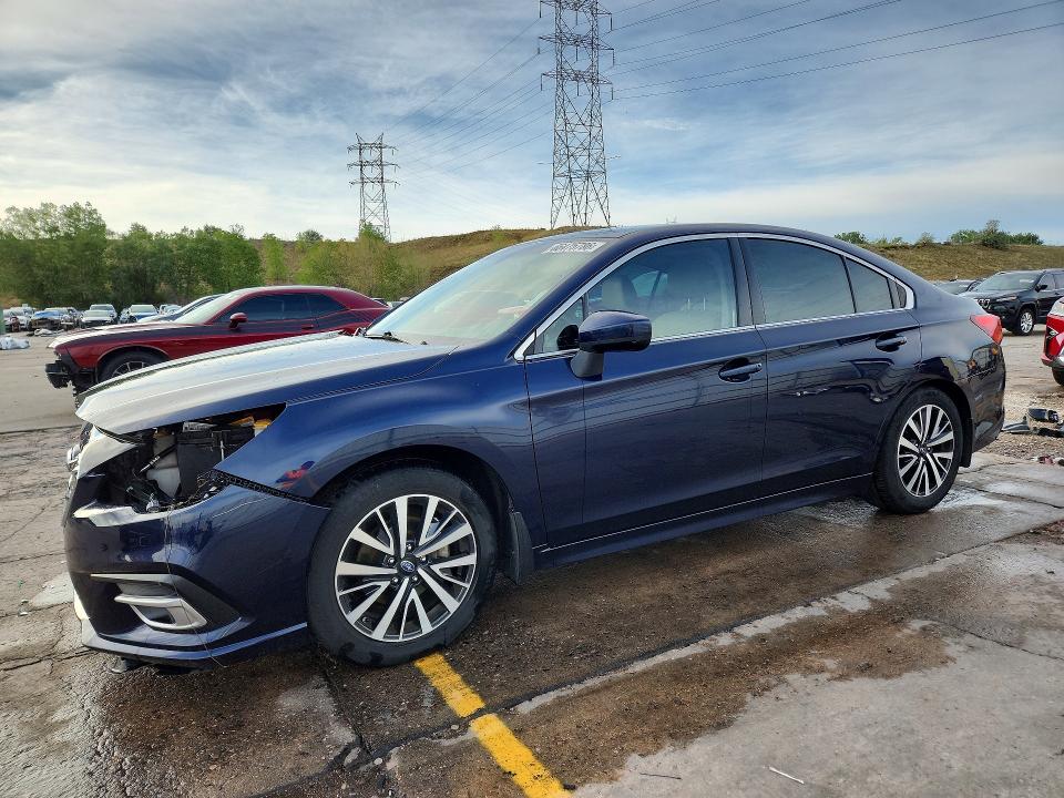 66475786 :رقم المزاد ، 4S3BNAC61J3033900 vin ، 2018 Subaru Legacy مزاد بيع