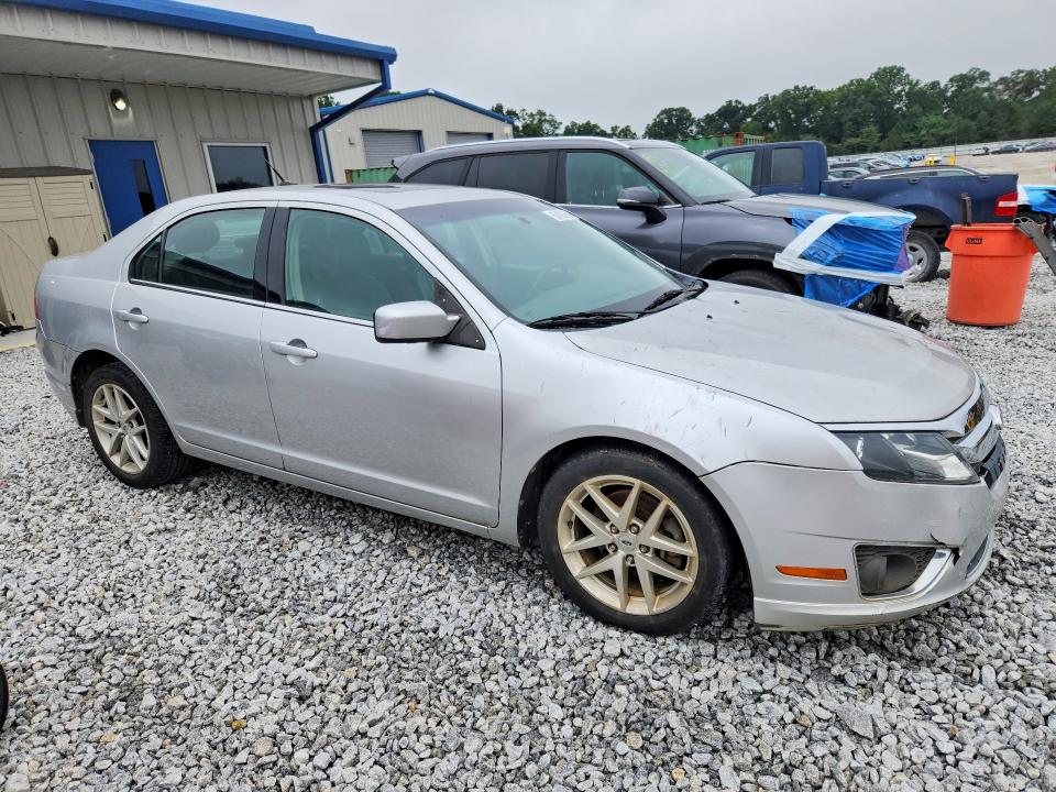 63450256 :رقم المزاد ، 3FAHP0JA2BR146544 vin ، 2011 Ford Fusion مزاد بيع