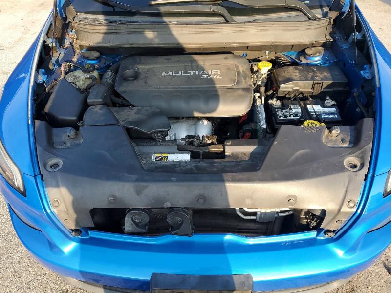 63420326 :رقم المزاد ، 1C4PJLCB5JD544661 vin ، 2018 Jeep Cherokee مزاد بيع