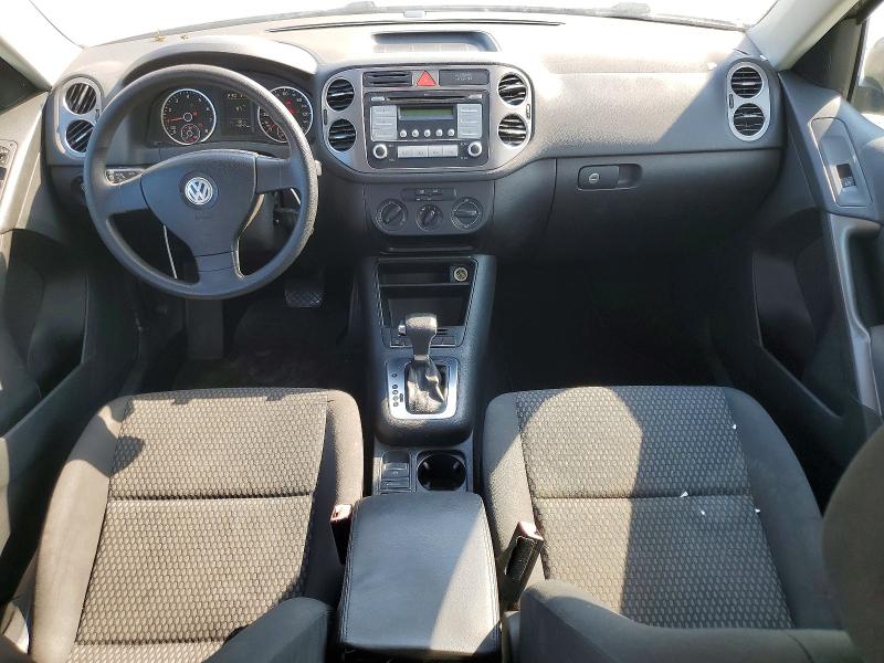 64943926 :رقم المزاد ، WVGAV7AXXAW511610 vin ، 2010 Volkswagen Tiguan مزاد بيع