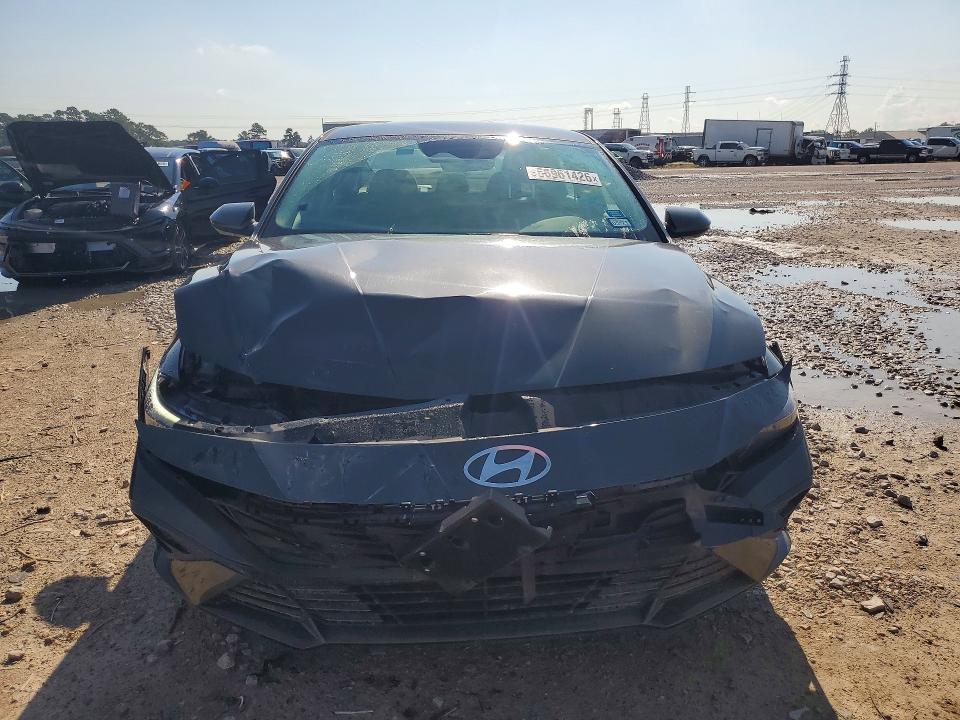 Продажа на аукционе авто 2024 Hyundai Elantra, vin: KMHLM4DG7RU663129, номер лота: 66961426