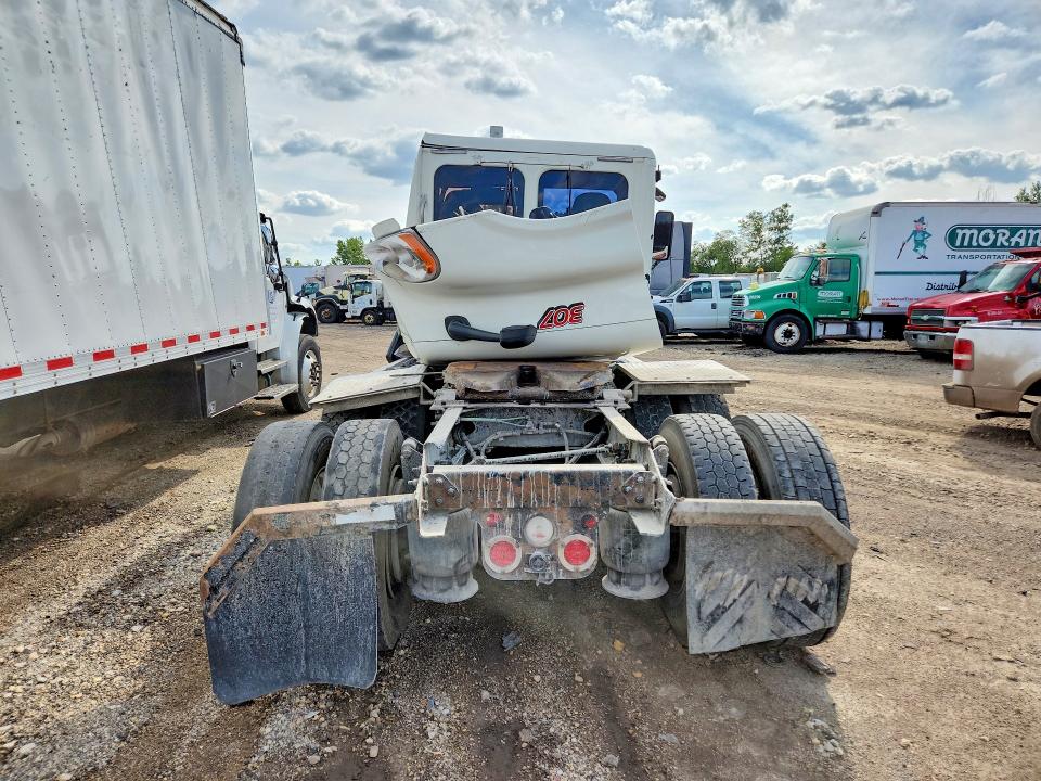 Продаж на аукціоні авто 2014 Freightliner Cascadia 125, vin: 3AKJGEDV2ESFT5114, номер лоту: 66115136