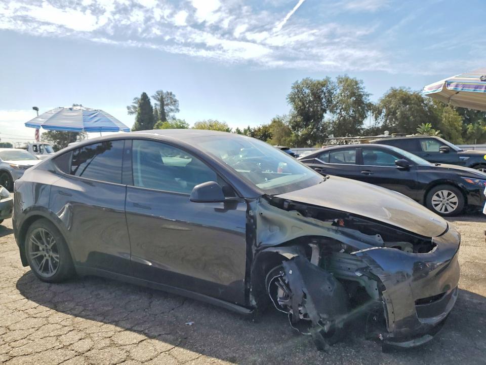 Aukcja sprzedaży 2025 Tesla Model Y, vin: 7SAYGDEE4SF216709, numer aukcji: 65953856