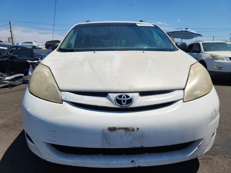 Продажа на аукционе авто 2010 Toyota Sienna, vin: 5TDKK4CC5AS290704, номер лота: 64698496