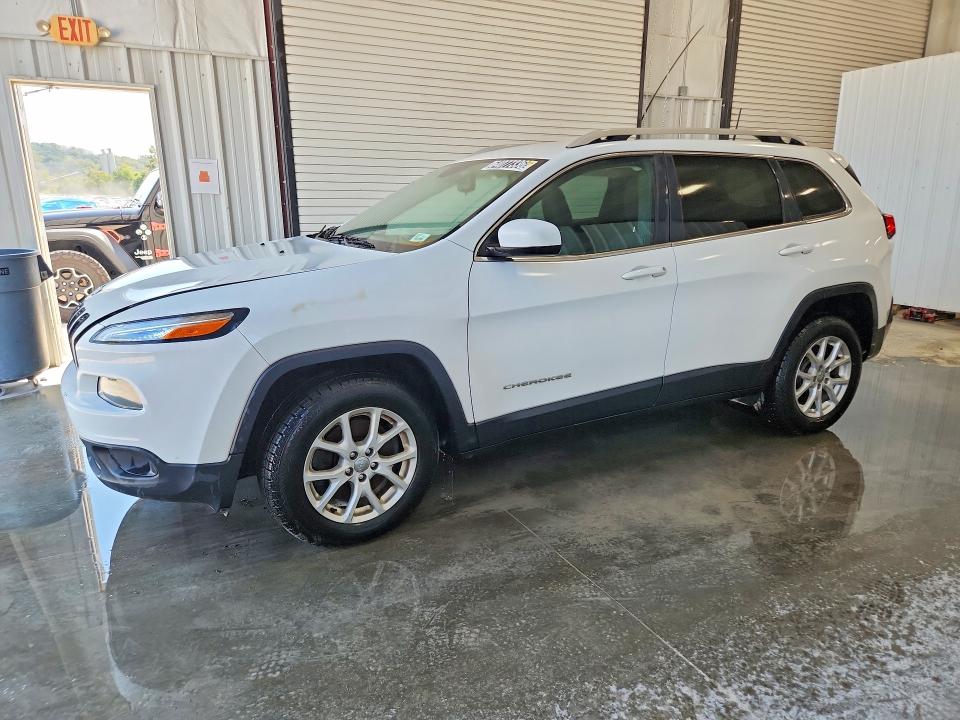 2016 Jeep Cherokee მანქანა იყიდება აუქციონზე, vin: 1C4PJMCS2GW115447, აუქციონის ნომერი: 64077336