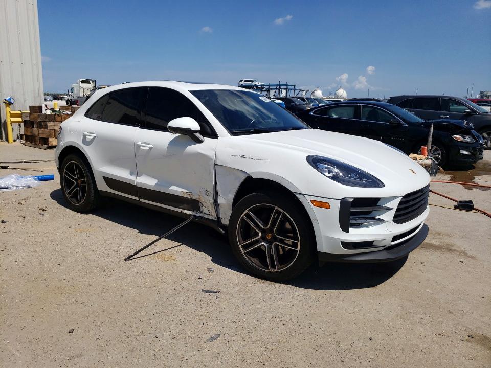 66026916 :رقم المزاد ، WP1AA2A55MLB06325 vin ، 2021 Porsche Macan مزاد بيع
