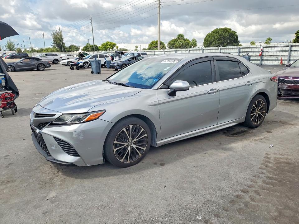 Продаж на аукціоні авто 2018 Toyota Camry, vin: 4T1B11HK6JU117900, номер лоту: 67186496