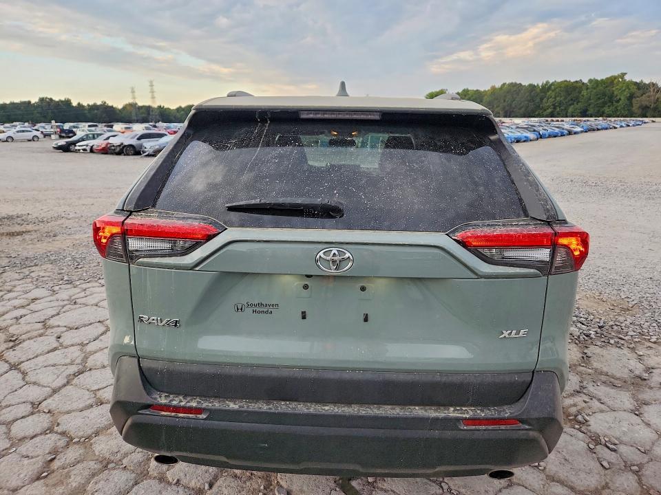 2021 Toyota Rav4 მანქანა იყიდება აუქციონზე, vin: 2T3W1RFV5MW118755, აუქციონის ნომერი: 65739816