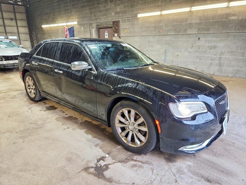 Продажа на аукционе авто 2017 Chrysler 300c, vin: 2C3CCAKG3HH653678, номер лота: 63384146