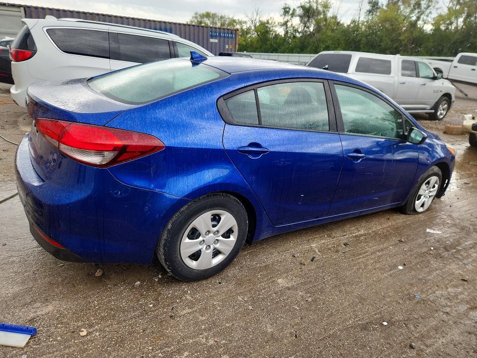 65237046 :رقم المزاد ، 3KPFL4A75HE010854 vin ، 2017 Kia Forte مزاد بيع