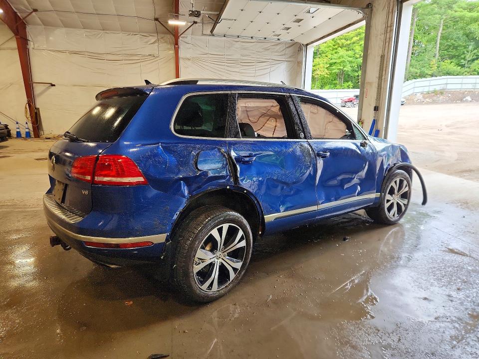 2017 Volkswagen Touareg მანქანა იყიდება აუქციონზე, vin: WVGRF7BP4HD006313, აუქციონის ნომერი: 66380146