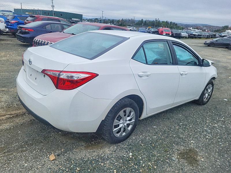 64722236 :رقم المزاد ، 2T1BURHE0FC472201 vin ، 2015 Toyota Corolla مزاد بيع