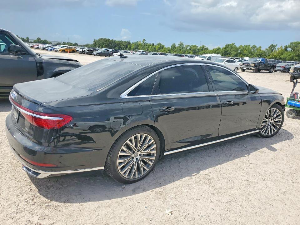 Продаж на аукціоні авто 2019 Audi A8, vin: WAU8DAF83KN005240, номер лоту: 64814276