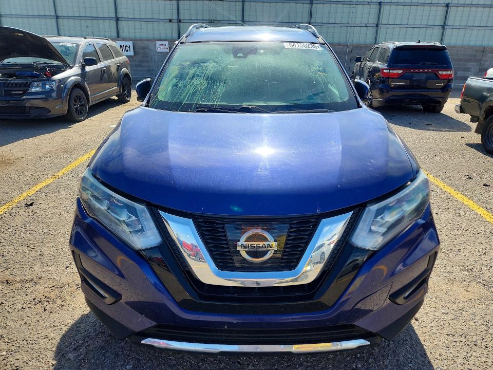 Продаж на аукціоні авто 2017 Nissan Rogue, vin: 5N1AT2MV1HC863666, номер лоту: 64155236