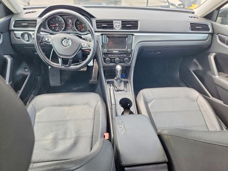 2017 Volkswagen Passat მანქანა იყიდება აუქციონზე, vin: 1VWDT7A38HC031725, აუქციონის ნომერი: 63732506