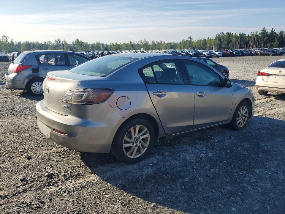 64952326 :رقم المزاد ، JM1BL1V78D1801707 vin ، 2013 Mazda 3 مزاد بيع