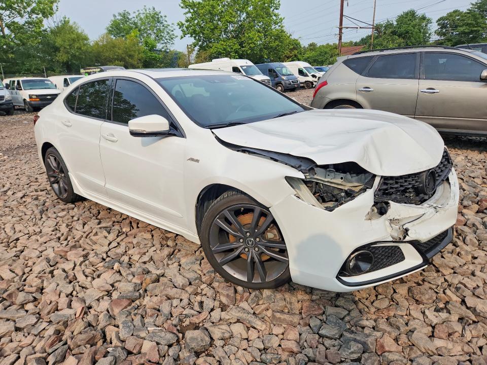 64304396 :رقم المزاد ، 19UUB2F69KA003710 vin ، 2019 Acura Tlx مزاد بيع