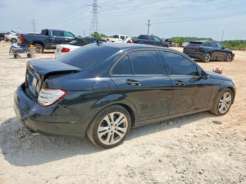 Продажа на аукционе авто 2013 Mercedes-benz C, vin: WDDGF8AB2DR292141, номер лота: 64363726