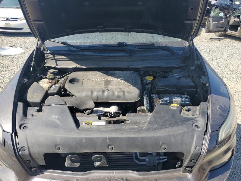 Продажа на аукционе авто 2018 Jeep Cherokee, vin: 1C4PJLCB6JD612658, номер лота: 62870196