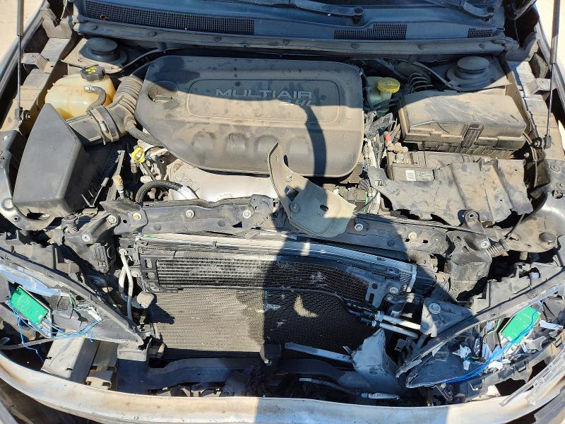 63566876 :رقم المزاد ، 1C3CCCAB3FN758680 vin ، 2015 Chrysler 200 مزاد بيع