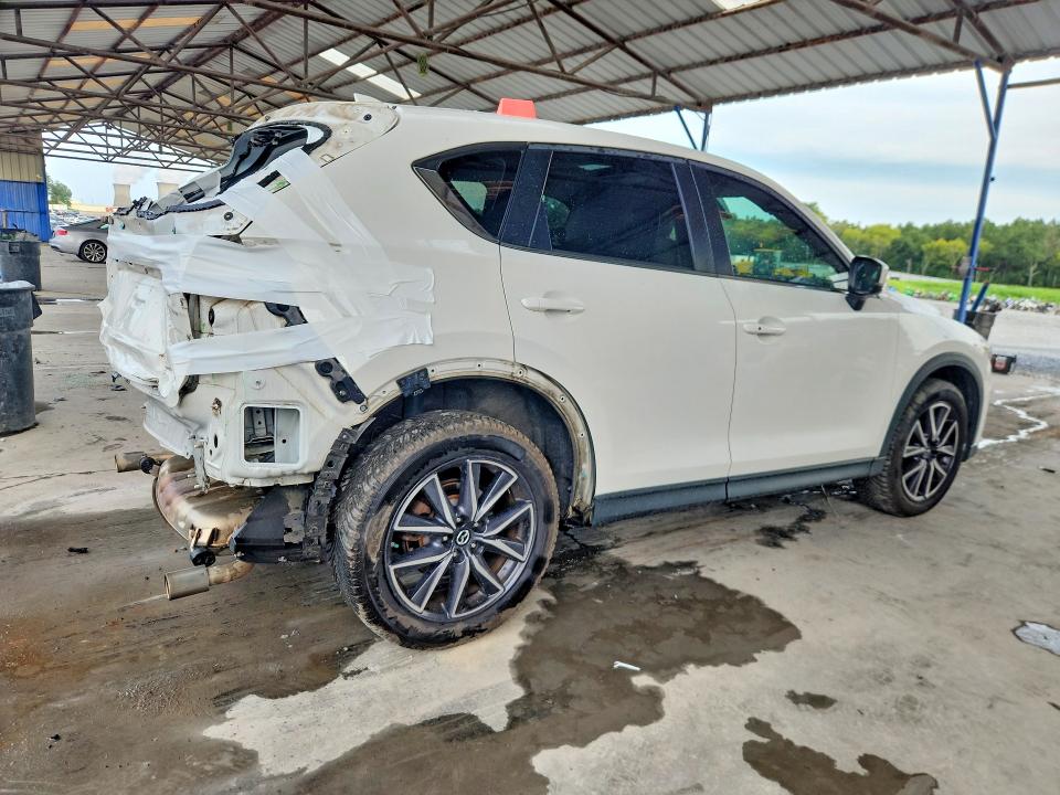 64818426 :رقم المزاد ، JM3KFACM1J1402057 vin ، 2018 Mazda Cx-5 مزاد بيع