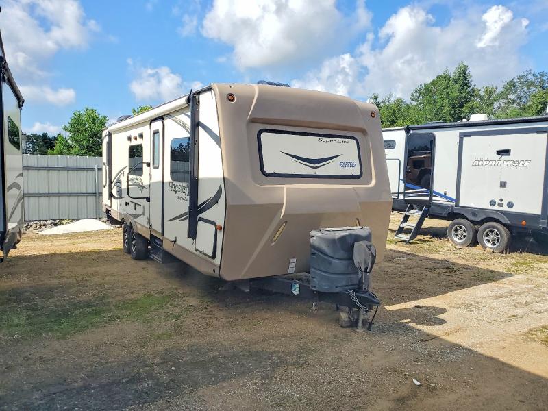 62699206 :رقم المزاد ، 4X4TFLC28GZ143482 vin ، 2016 Flagstaff By Forest Recreational Vehicle (rv) مزاد بيع