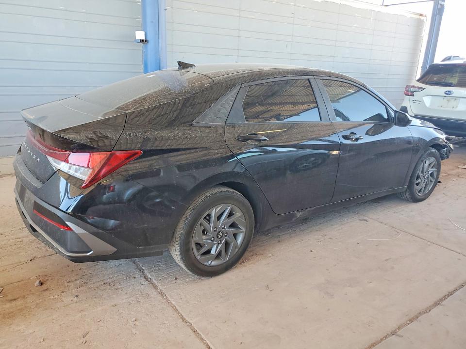 2024 Hyundai Elantra მანქანა იყიდება აუქციონზე, vin: KMHLM4DG7RU805463, აუქციონის ნომერი: 64452126