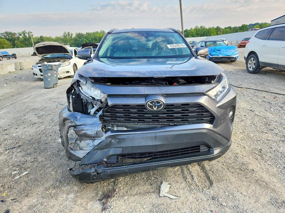 63548216 :رقم المزاد ، 2T3C1RFV1MC103173 vin ، 2021 Toyota Rav4 مزاد بيع