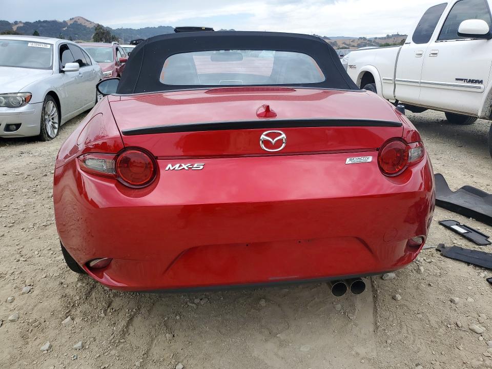66593516 :رقم المزاد ، JM1NDAC77H0124934 vin ، 2017 Mazda Mx-5 Miata مزاد بيع