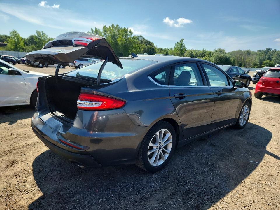 Продажа на аукционе авто 2020 Ford Fusion, vin: 3FA6P0HD7LR183078, номер лота: 64117616