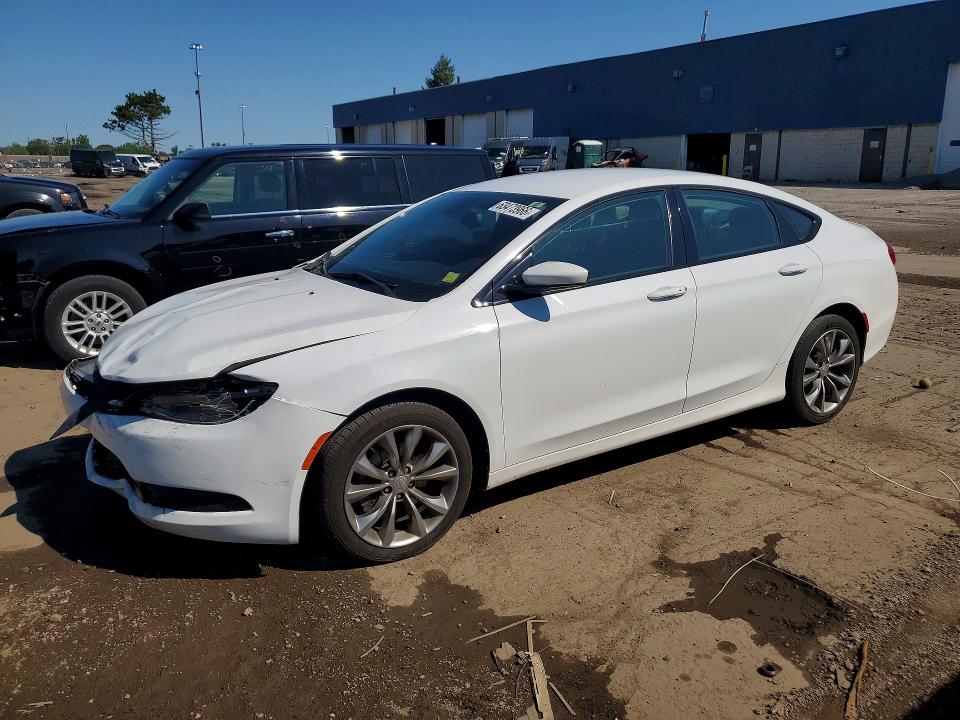 63473966 :رقم المزاد ، 1C3CCCBBXFN539861 vin ، 2015 Chrysler 200 مزاد بيع