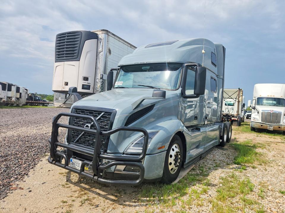 Продажа на аукционе авто 2024 Volvo Vn, vin: 4V4NC9EH7RN641943, номер лота: 63815146