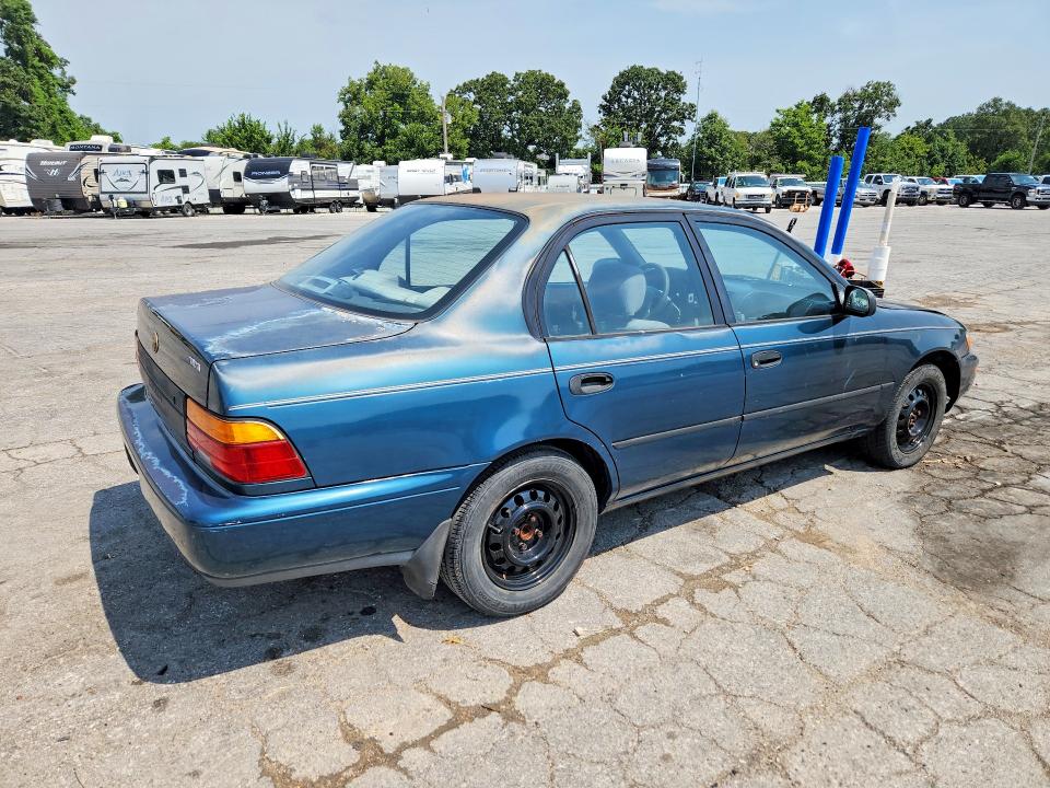 64472266 :رقم المزاد ، 1NXAE09B9RZ135070 vin ، 1994 Toyota Corolla مزاد بيع