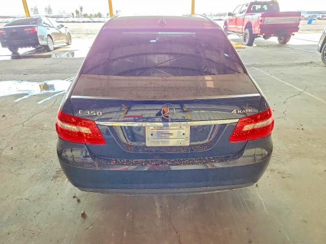 2011 Mercedes-benz E მანქანა იყიდება აუქციონზე, vin: WDDHF8HB9BA372316, აუქციონის ნომერი: 64263876