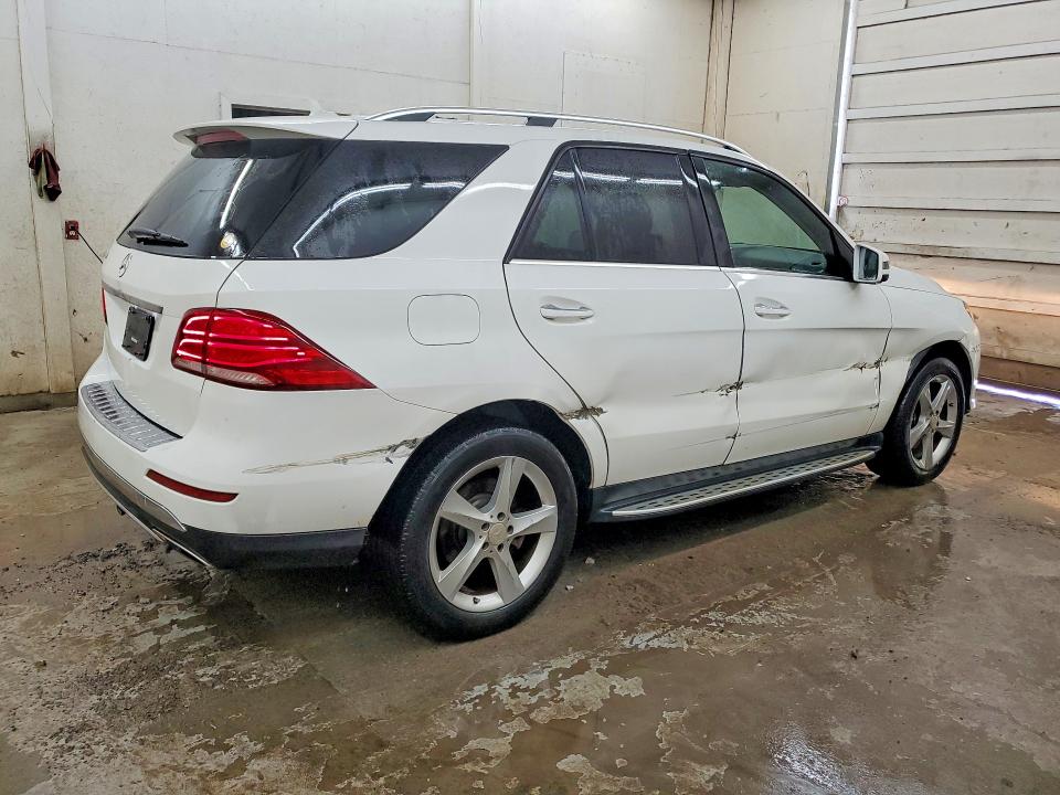 2016 Mercedes-benz Gle მანქანა იყიდება აუქციონზე, vin: 4JGDA5JB8GA725258, აუქციონის ნომერი: 64239886