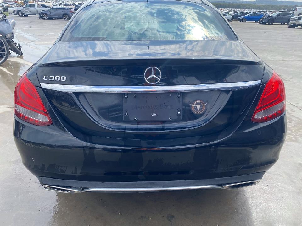59146416 :رقم المزاد ، WDDWF4JB7JR338739 vin ، 2018 Mercedes-benz C مزاد بيع