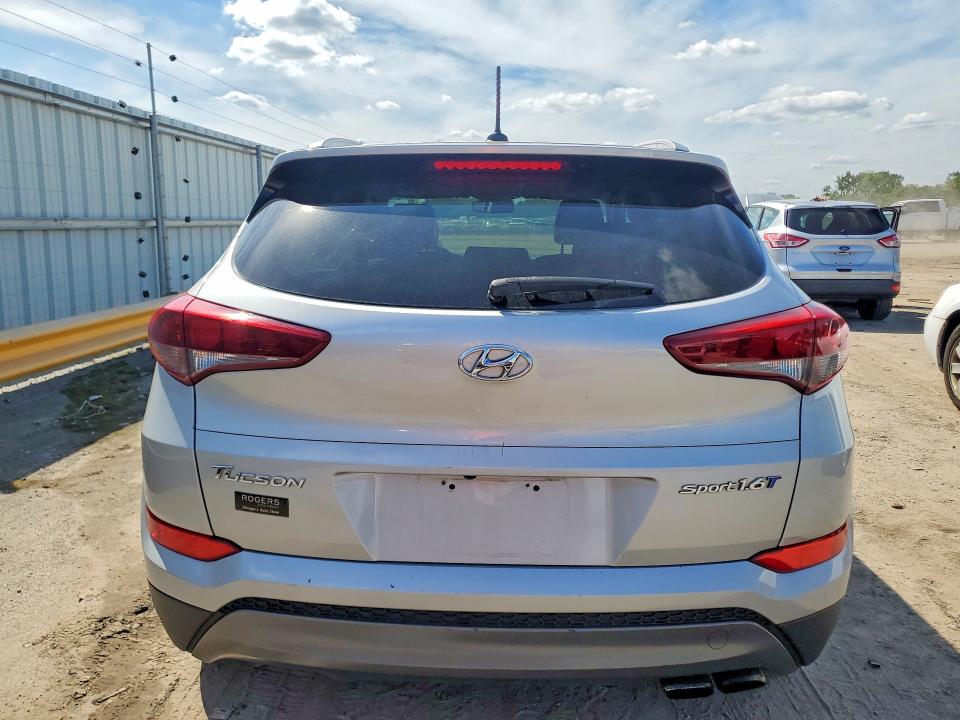 2016 Hyundai Tucson მანქანა იყიდება აუქციონზე, vin: KM8J33A24GU060519, აუქციონის ნომერი: 66505396