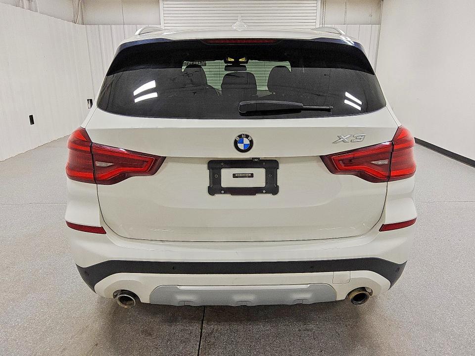 64857036 :رقم المزاد ، 5UXTR9C58JLA13983 vin ، 2018 Bmw X3 مزاد بيع