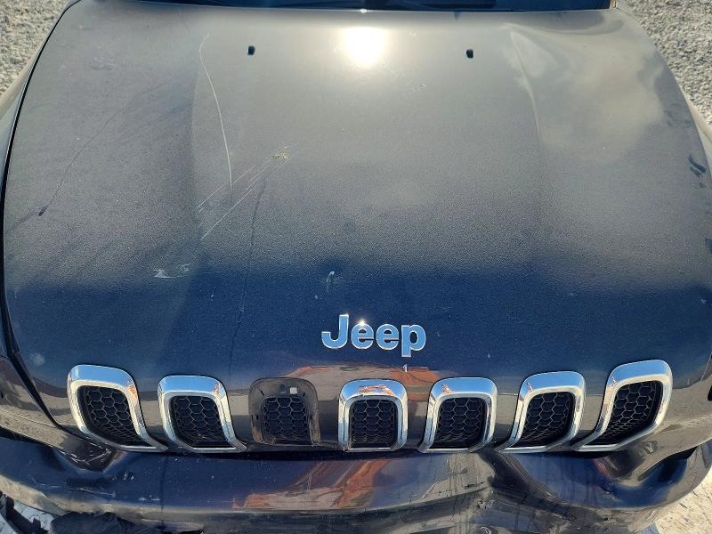 64109846 :رقم المزاد ، 1C4PJLCS8HW574283 vin ، 2017 Jeep Cherokee مزاد بيع