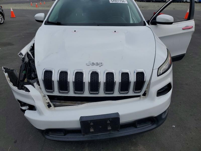 64927756 :رقم المزاد ، 1C4PJLCB2GW113692 vin ، 2016 Jeep Cherokee مزاد بيع