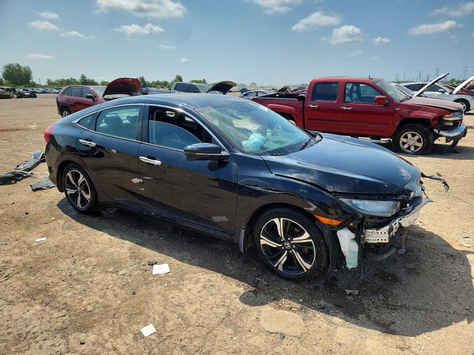 64116246 :رقم المزاد ، 19XFC1F95HE016517 vin ، 2017 Honda Civic مزاد بيع
