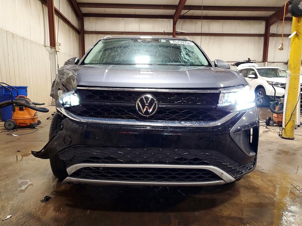 2024 Volkswagen Taos მანქანა იყიდება აუქციონზე, vin: 3VVUX7B22RM061415, აუქციონის ნომერი: 65739736